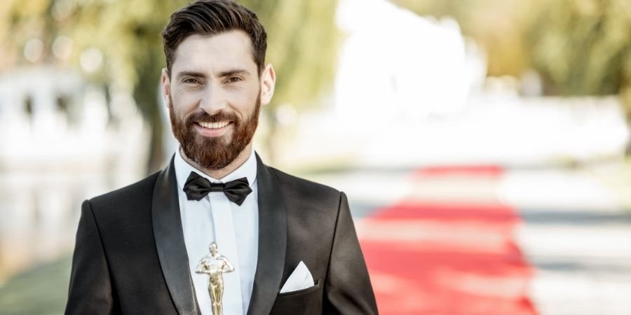 Actor Irlandes Guapo en alfombra roja