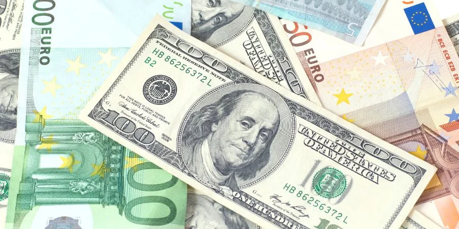 Dinero en Irlanda fondo económico para estudiantes de inglés