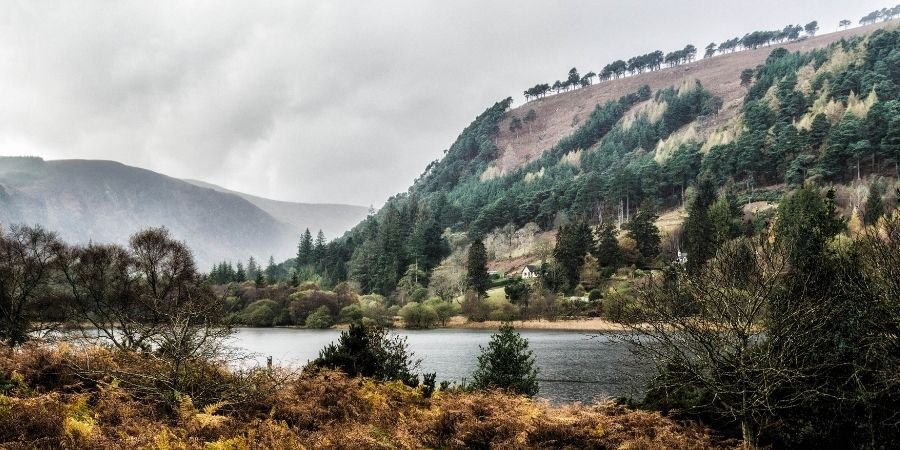 Montañas de Wicklow y Glendalough Cambios de Clima y Geografía