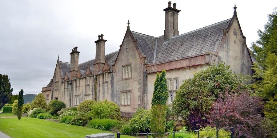 Muckross House