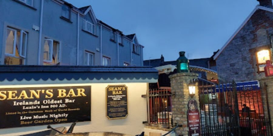 Pub Irlandeses antiguo de Irlanda Sean´s Bar