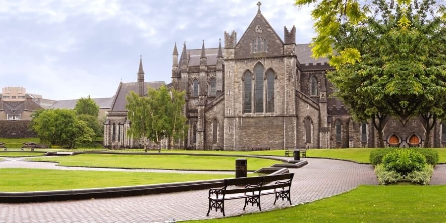 parte externa de la Catedral de San Patricio Irlanda